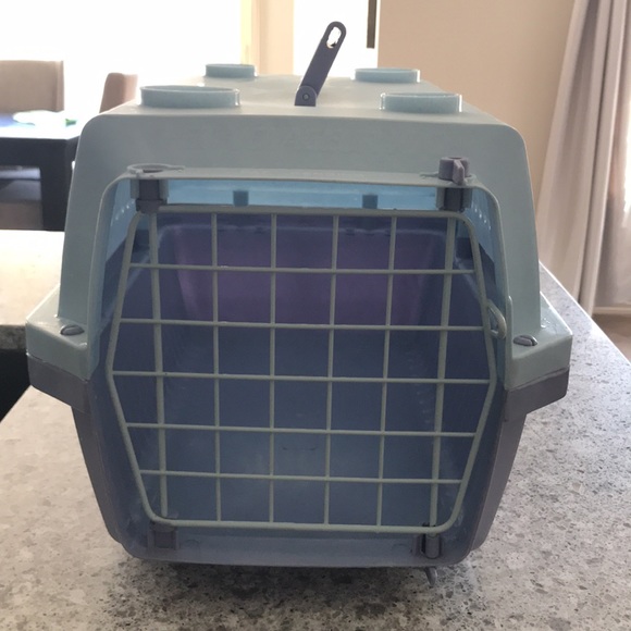 Small Animal Carrier - Picture 2 of 5